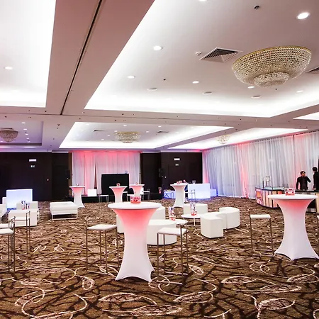 Marriott Grand Place 4*