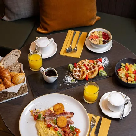 Marriott Grand Place 4*